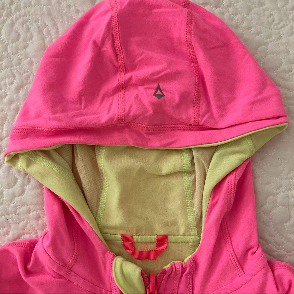 Ivivva reversible jacket 🙌🏻✨ - Picture 5 of 13